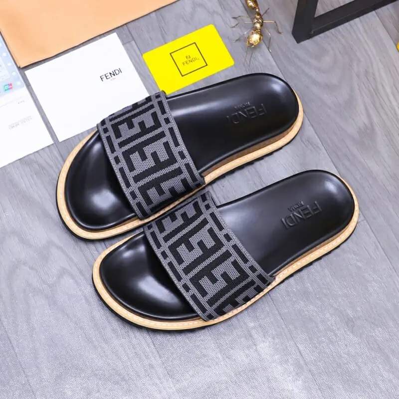 fendi chaussons pour homme s_12445261